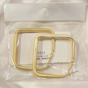 NEW Gold Square Hoops